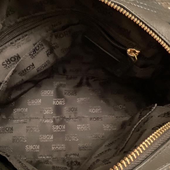 Michael Kors handbag - Picture 8 of 9